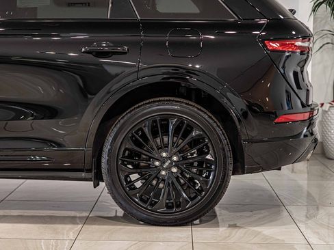 Used 2024 Lincoln Corsair Reserve w/ Jet Appearance Package image 7