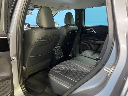 Used 2023 Mitsubishi Outlander SEL image 34