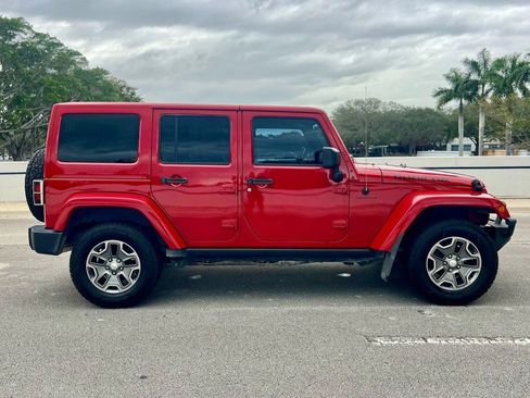 Used 2017 Jeep Wrangler Unlimited Rubicon w/ Connectivity Group image 9