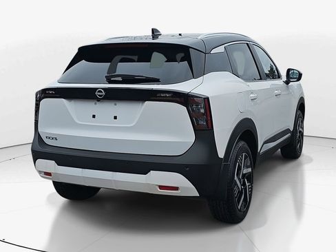 New 2026 Nissan Kicks SV w/ SV Premium Package FWD image 4