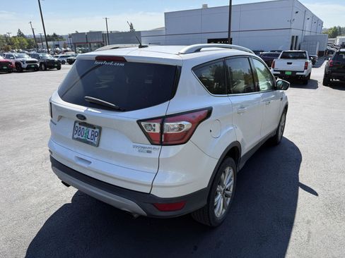 Used 2017 Ford Escape Titanium AWD/4WD image 5