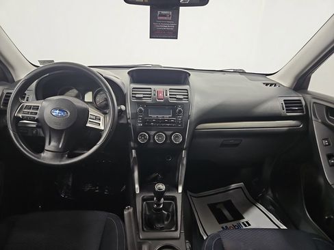 Used 2014 Subaru Forester 2.5i AWD/4WD image 13