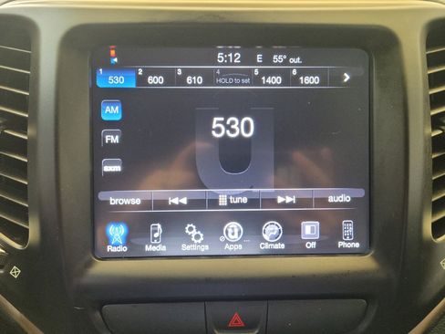 Used 2017 Jeep Cherokee Latitude FWD image 25