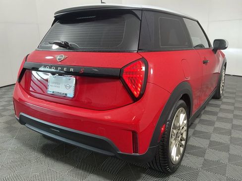 Certified 2025 MINI Cooper S image 5