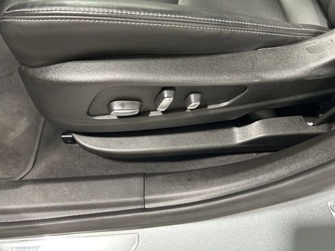 Used 2024 Cadillac XT6 Sport image 10