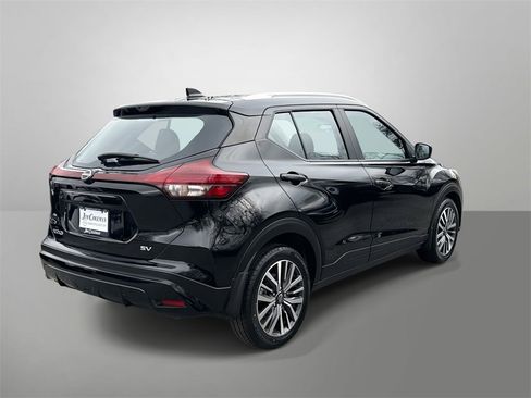 Used 2023 Nissan Kicks SV image 22