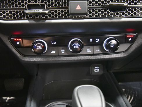 Used 2024 Honda HR-V Sport image 25