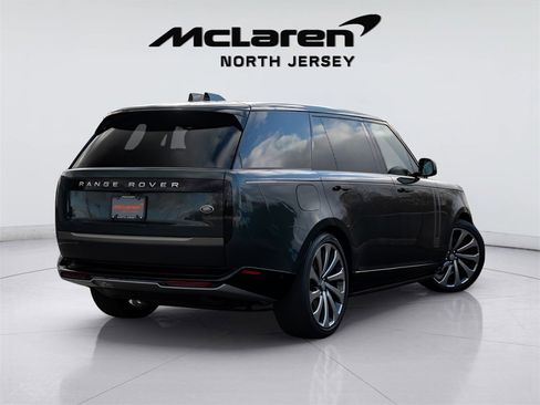Used 2023 Land Rover Range Rover Long Wheelbase SE image 5