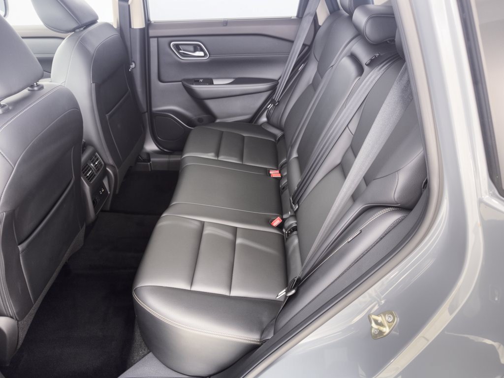 Used 2021 Nissan Rogue SL w/ Premium Package FWD image 25