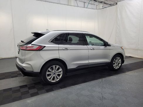 Used 2019 Ford Edge Titanium FWD image 10