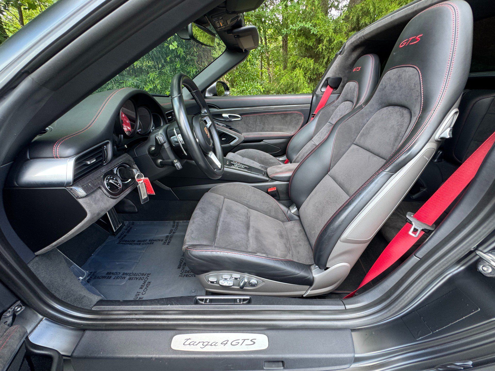 Used 2017 Porsche 911 Targa 4 GTS AWD/4WD image 34