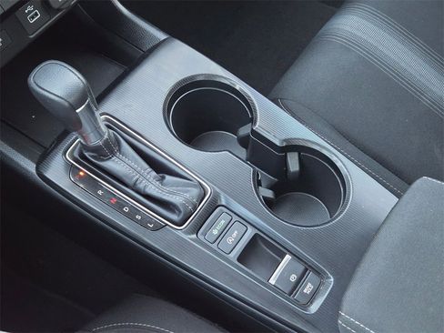 Used 2023 Honda Civic LX image 17