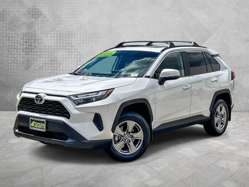 Used 2022 Toyota RAV4 XLE w/ Convenience Package AWD/4WD image 1