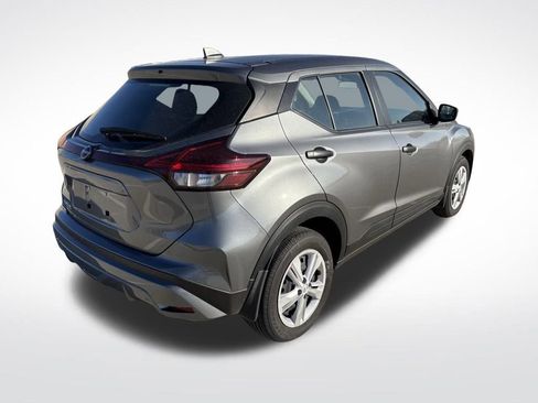 Used 2025 Nissan Kicks Play S image 7