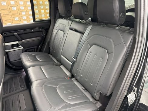 Used 2020 Land Rover Defender 110 HSE image 20