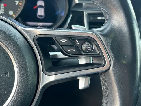 Used 2017 Porsche Macan AWD/4WD image 16