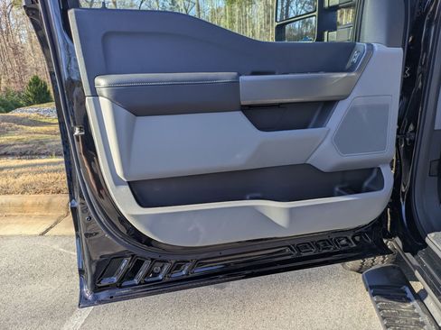 New 2026 Ford F250 XLT w/ FX4 Off-Road Package image 9