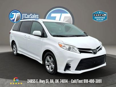 Used 2018 Toyota Sienna LE