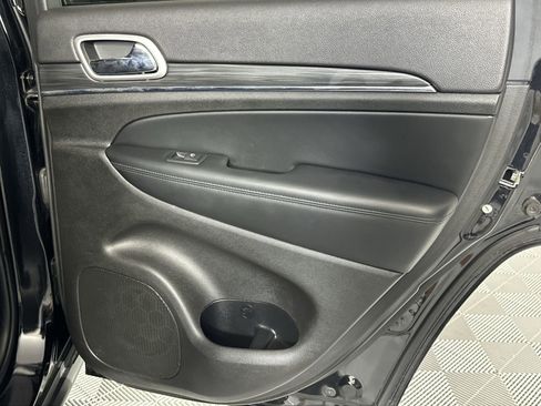 Used 2020 Jeep Grand Cherokee Limited w/ Trailer Tow Group IV image 30