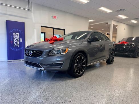 Used 2016 Volvo S60 T5 Cross Country Platinum AWD/4WD image 14