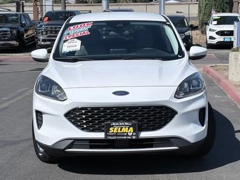 Used 2021 Ford Escape SE FWD image 3
