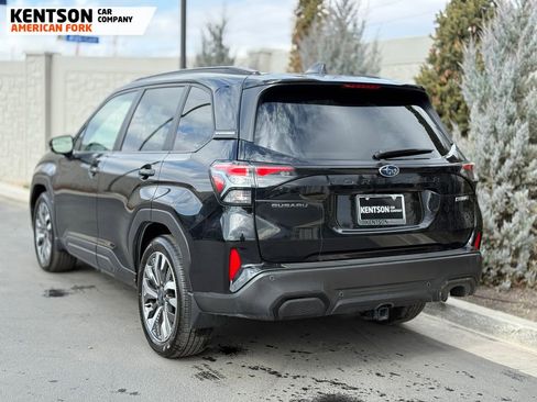 Used 2025 Subaru Forester Touring image 6
