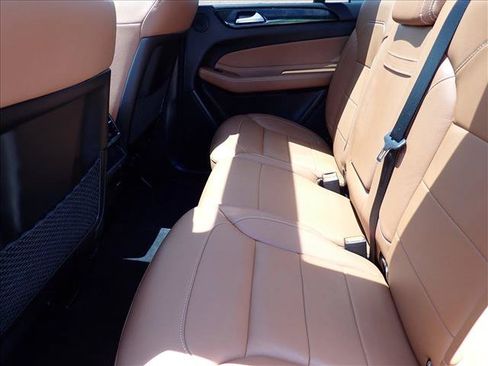 Used 2018 Mercedes-Benz GLE 350 4MATIC image 12