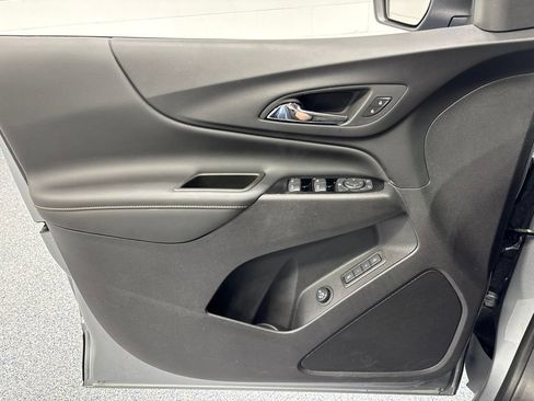 Used 2024 Chevrolet Equinox Premier AWD/4WD image 37