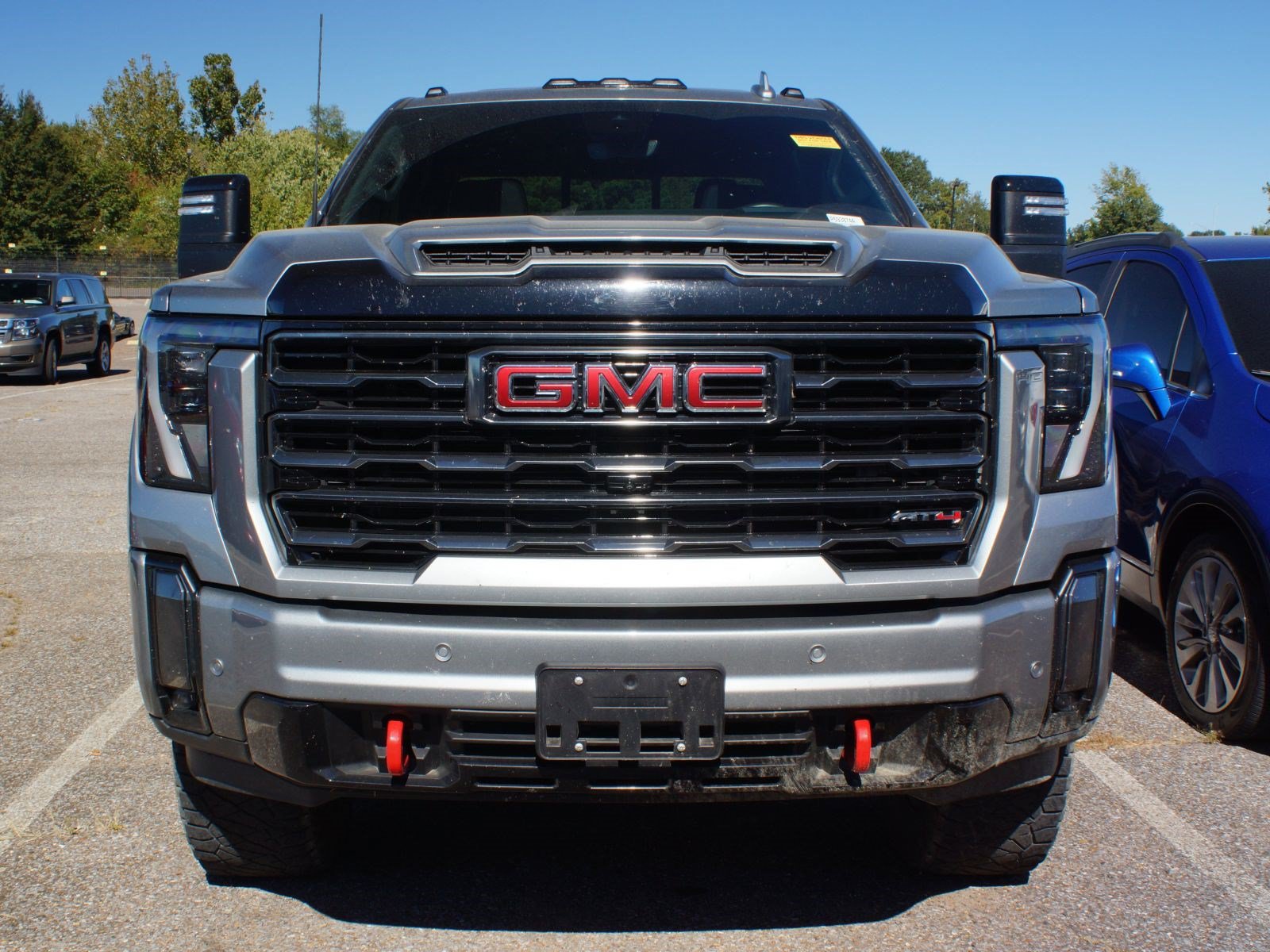 Used 2024 GMC Sierra 2500 AT4 w/ AT4 Premium Plus Package AWD/4WD image 2