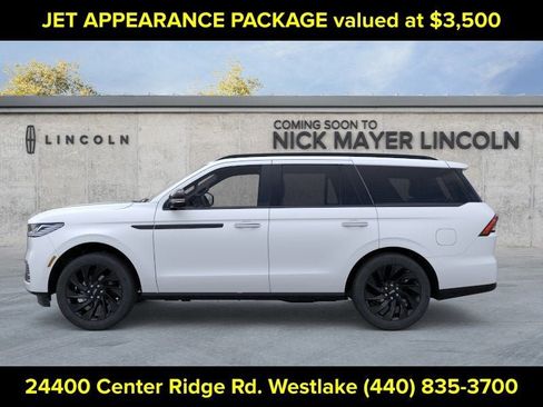New 2026 Lincoln Navigator Reserve w/ Jet Appearance Package AWD/4WD image 3