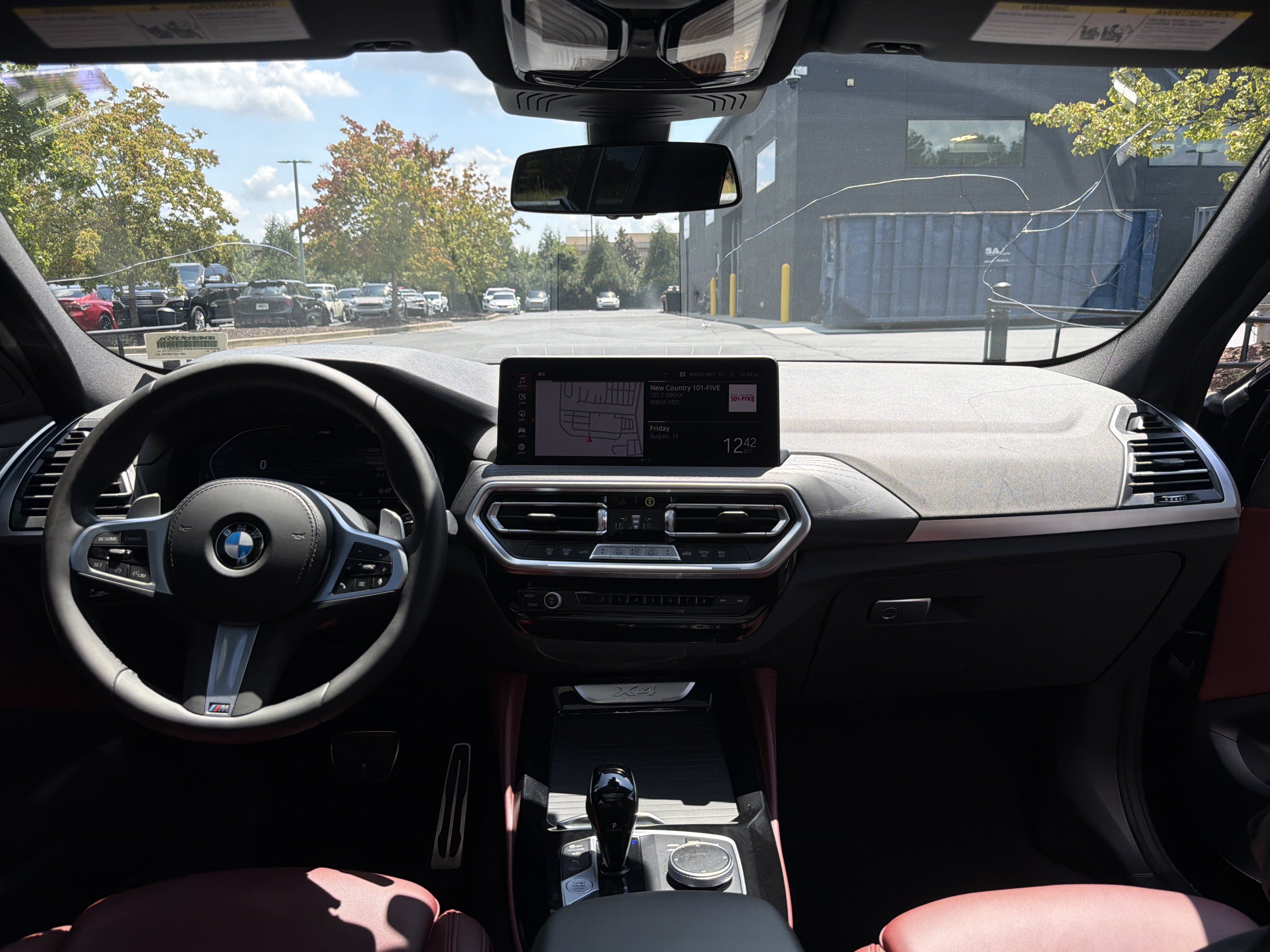 Used 2024 BMW X4 xDrive30i w/ M Sport Package AWD/4WD image 42