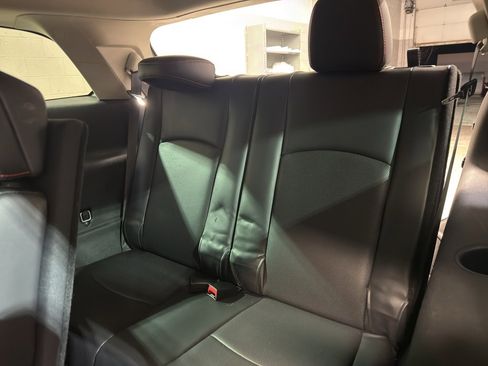 Used 2015 Dodge Journey R/T w/ Flexible Seating Group image 28