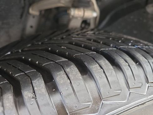 Used 2016 INFINITI QX70 AWD w/ Premium Package image 28