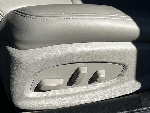 Used 2014 Cadillac CTS Luxury image 22