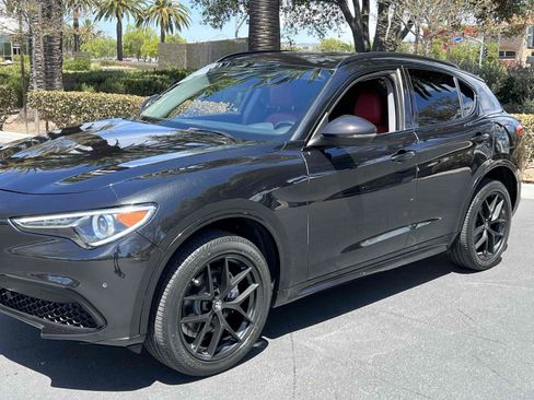 Used 2021 Alfa Romeo Stelvio Sprint w/ Nero Edizione RWD image 43