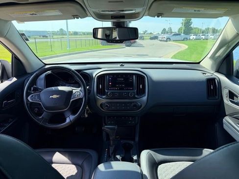 Used 2019 Chevrolet Colorado Z71 AWD/4WD image 6