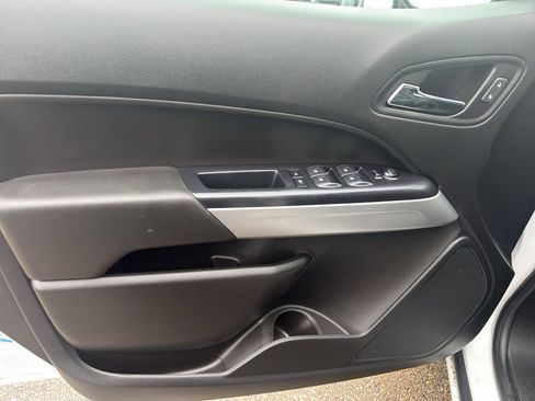 Used 2020 Chevrolet Colorado LT w/ Luxury Package image 15