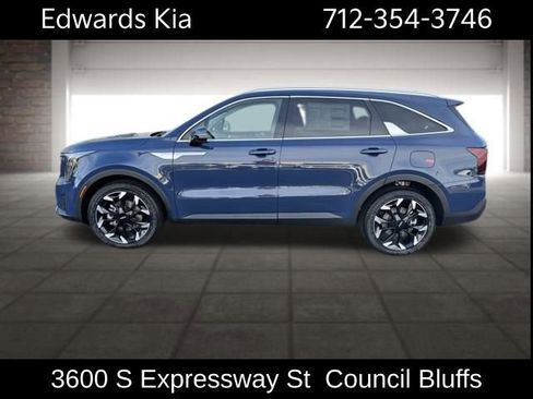 New 2025 Kia Sorento EX w/ Panoramic Sunroof Package image 11
