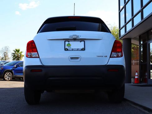 Used 2016 Chevrolet Trax LS w/ LPO, Cargo Package FWD image 12