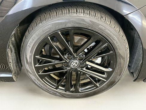 Used 2025 Toyota Camry SE FWD image 11