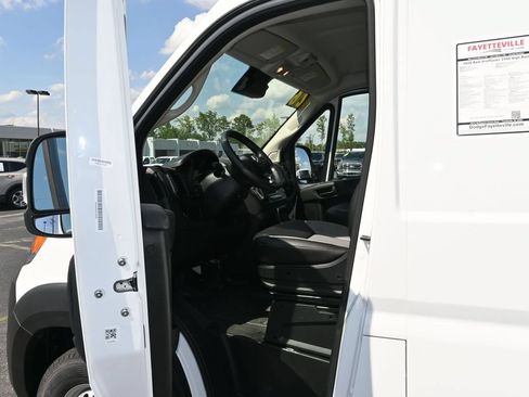 Used 2026 RAM ProMaster 2500 w/ Convenience Group FWD image 25