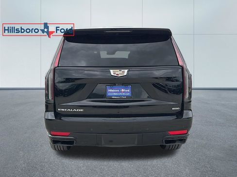 Used 2023 Cadillac Escalade Sport Platinum w/ Heavy-Duty Trailer Package AWD/4WD image 8