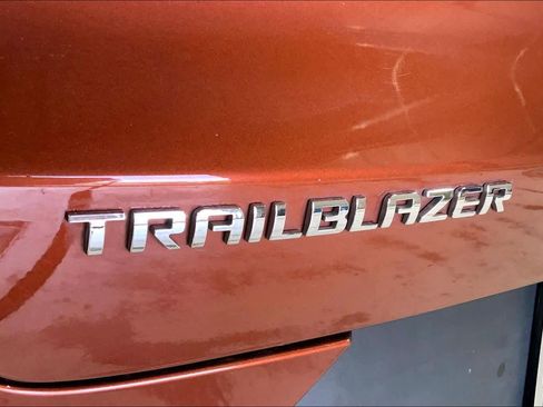 Used 2021 Chevrolet TrailBlazer LS image 31