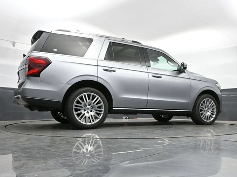 Used 2024 Ford Expedition Limited AWD/4WD image 41