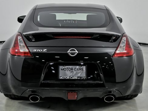 Used 2020 Nissan 370Z w/ Sport Package image 11