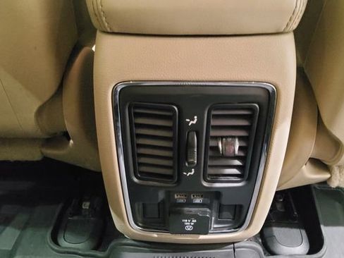 Used 2019 Jeep Grand Cherokee Limited RWD image 20