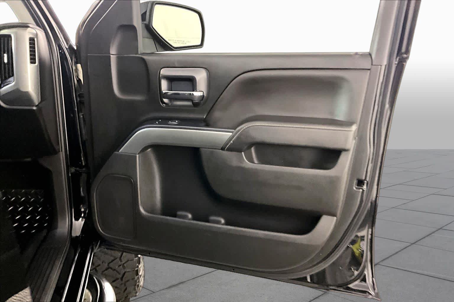 Used 2018 Chevrolet Silverado 1500 LT w/ Texas Edition RWD image 21