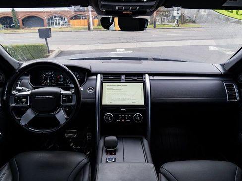 Used 2021 Land Rover Discovery S R-Dynamic image 10