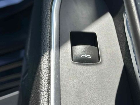 Used 2022 GMC Sierra 1500 Denali AWD/4WD image 32