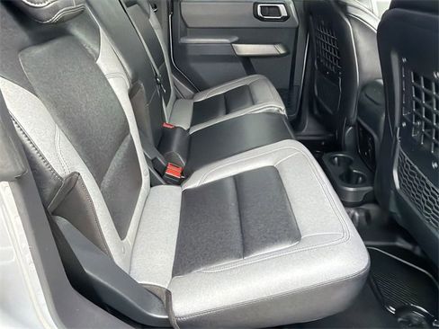 Used 2023 Ford Bronco Black Diamond image 36